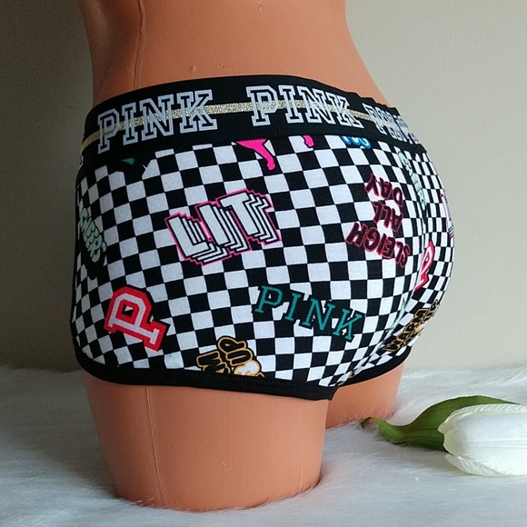 Size S 🌺PINK VICTORIA'S SECRET LOGO BOYSHORT.nwt - Picture 2 of 5